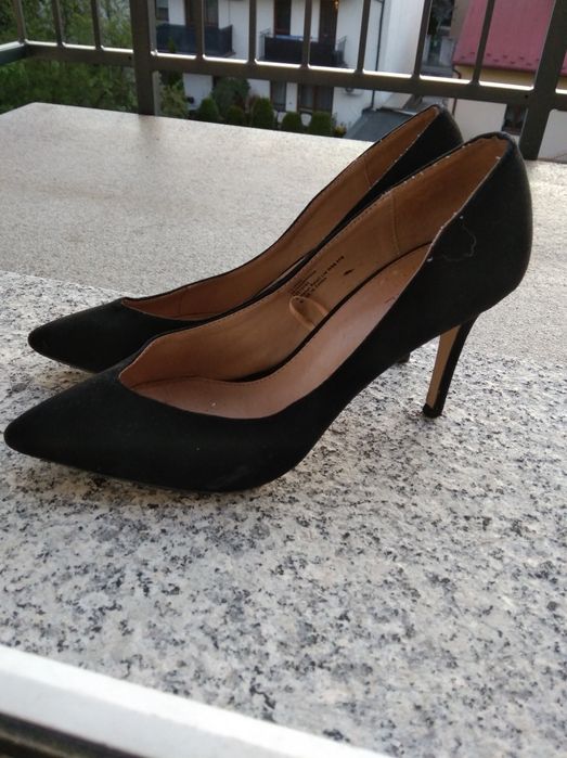 Czarne szpilki zamsz 38 Fiore