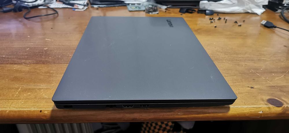 Lenovo V130-15IGM