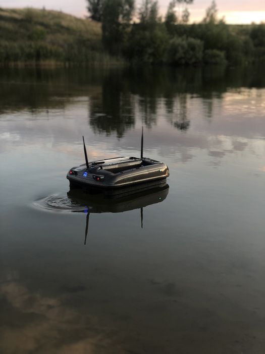 Lodka zanetowa carplounge rt4v3 z gps autopilot echosonda