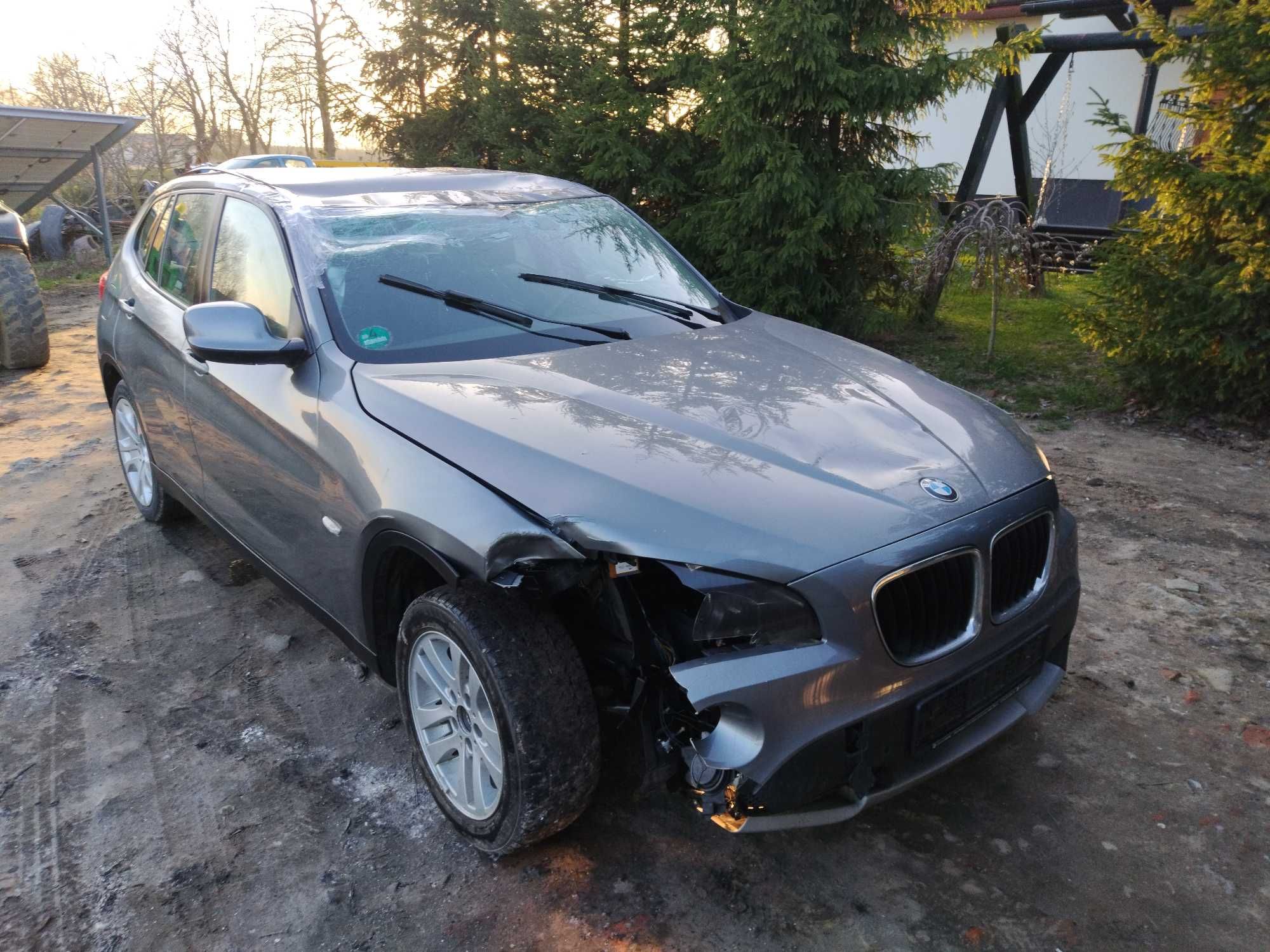 BMW X1  2011 rok  2.0 benzyna  Automat