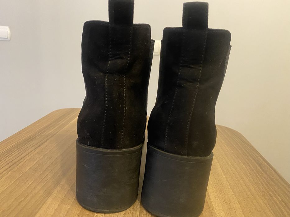 Botki zamszowe Divided 40
