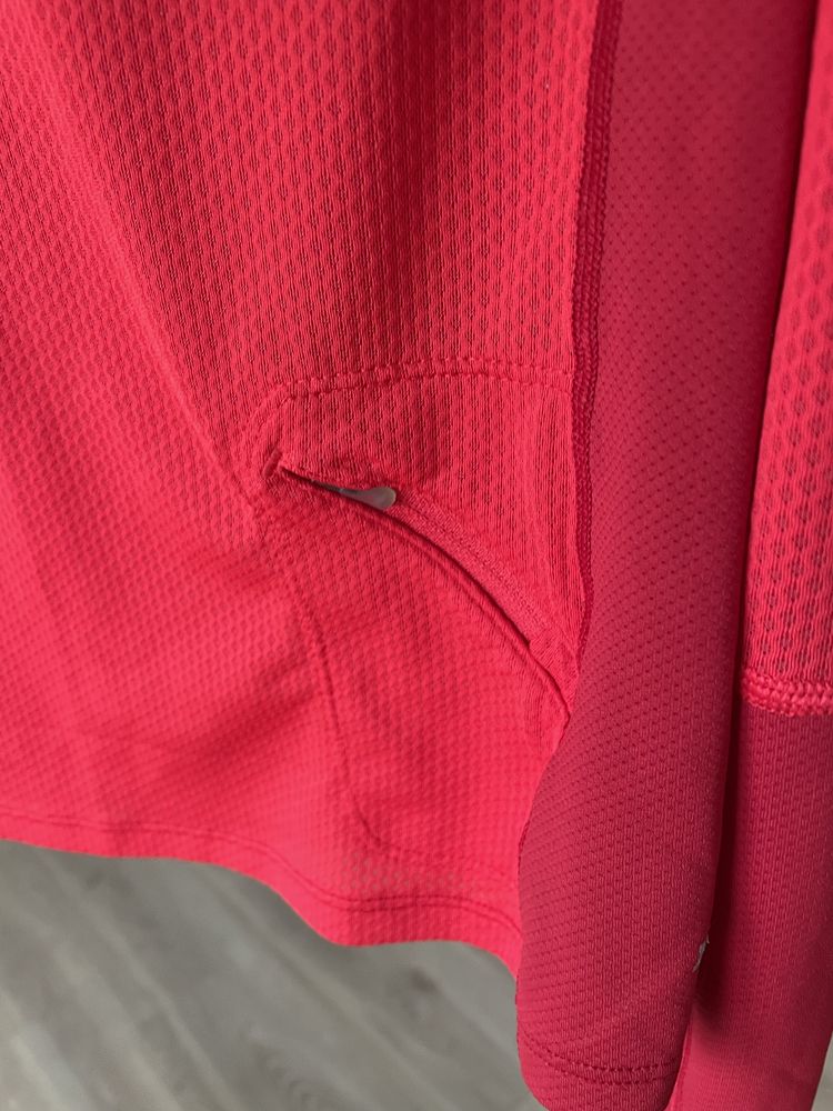 Bluzka sporowa nike  z dlugim rekawem rozm xs