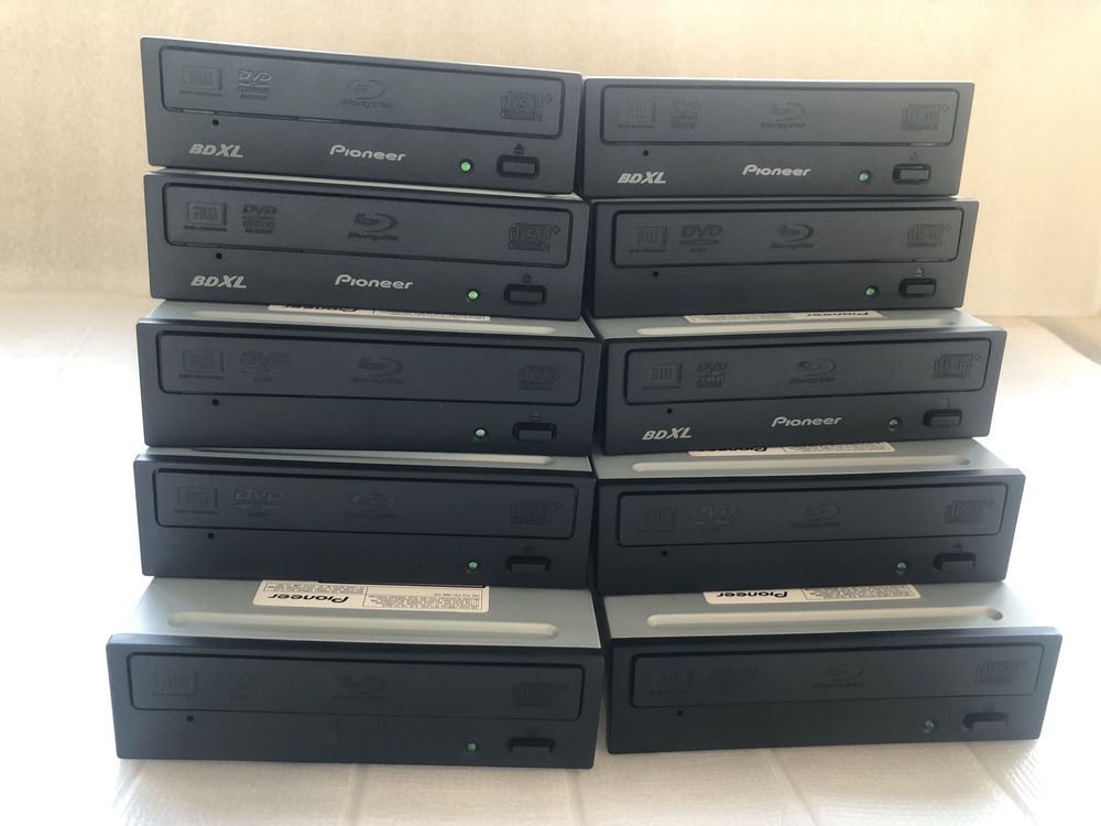 Дисковод (привод) PIONEER BDR-209DBK Blu-Ray/HD-DVD