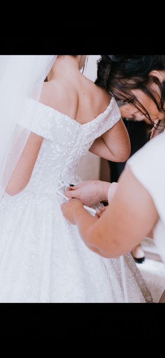 Весільна сукннЯ.