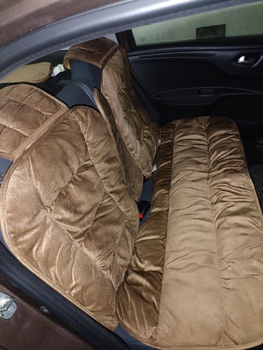 Чехлы в авто универсальные