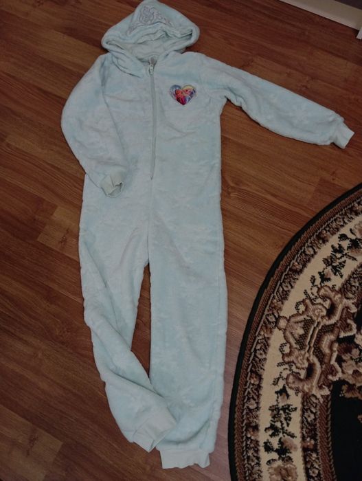 Тепле кугурумі Крижане серце