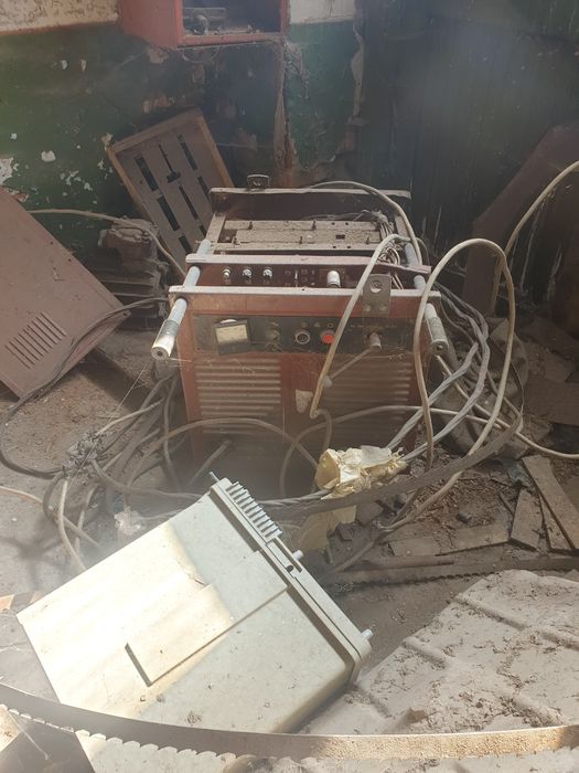 Продаються зварювальні апарати