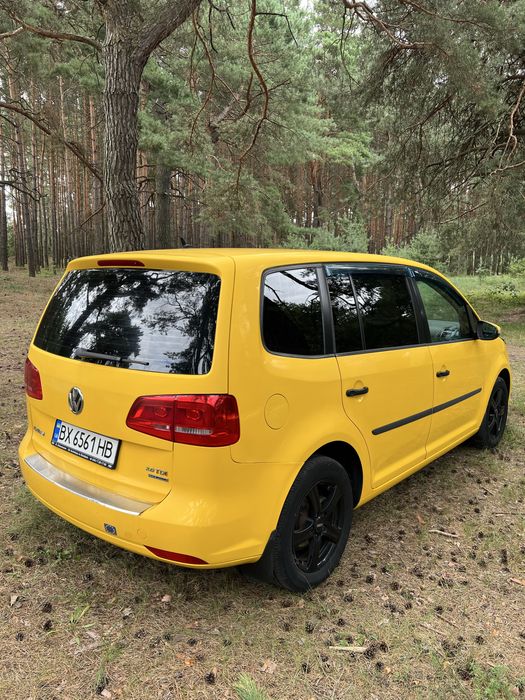 Продам VW touran 2014р.