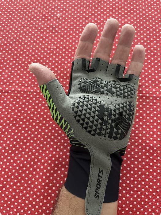 Luvas ciclismo novo!