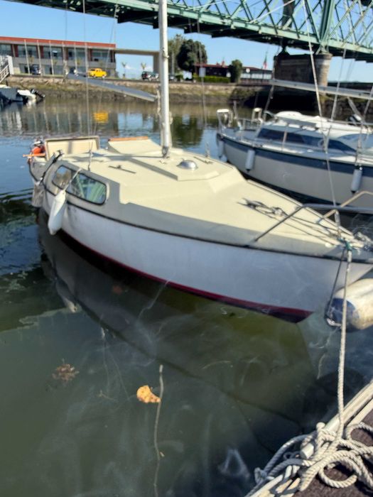 Veleiro para desfrutar em família