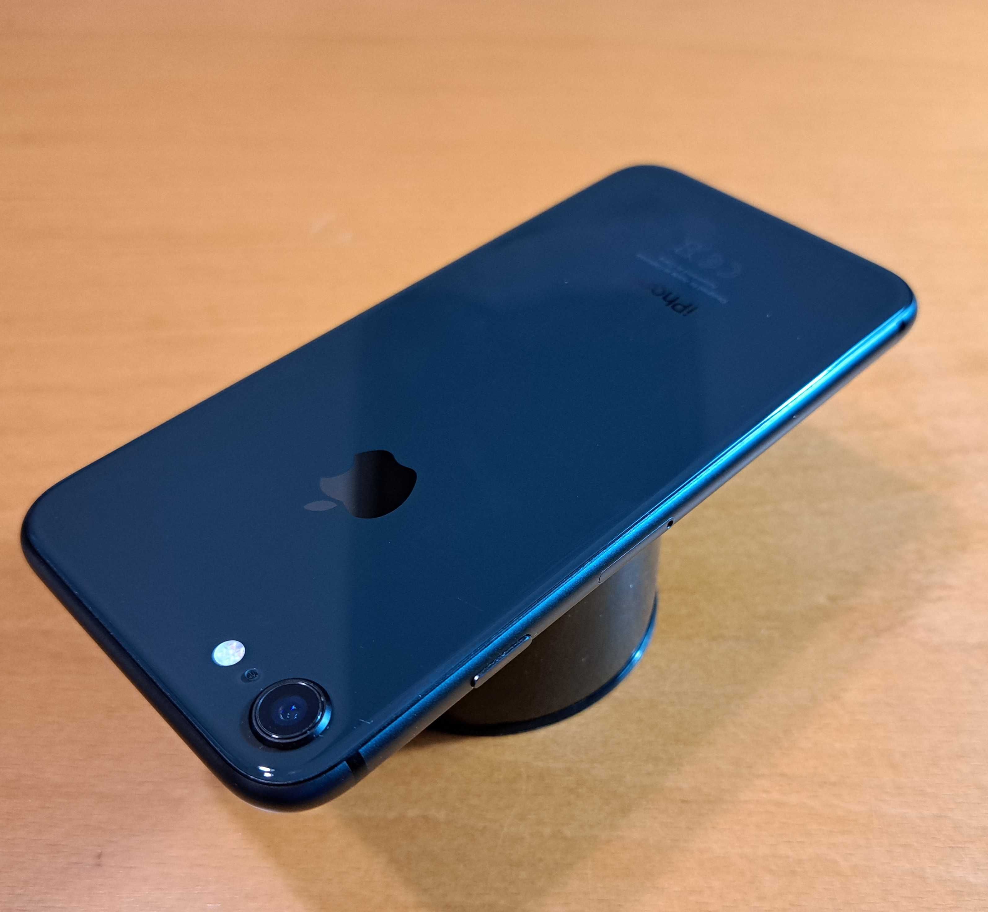 iPhone 8 64GB Czarny, Bardzo Dobry Stan! 6msc Gwarancji!