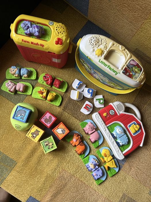 Много игрушек Fisher Price + развивашки