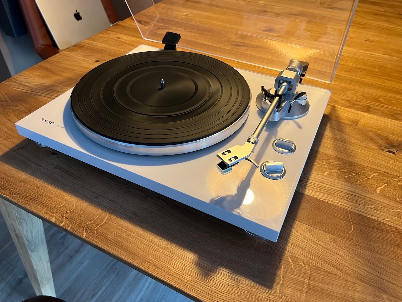 Gramofon Teac TN-300