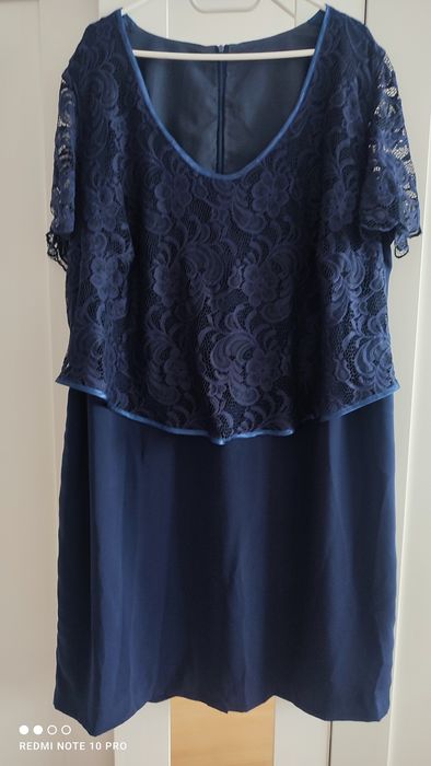 Bardzo ładna sukienka rozmiar 54