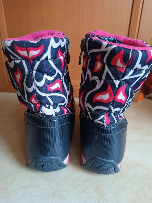 Зимние сапожки для девочки