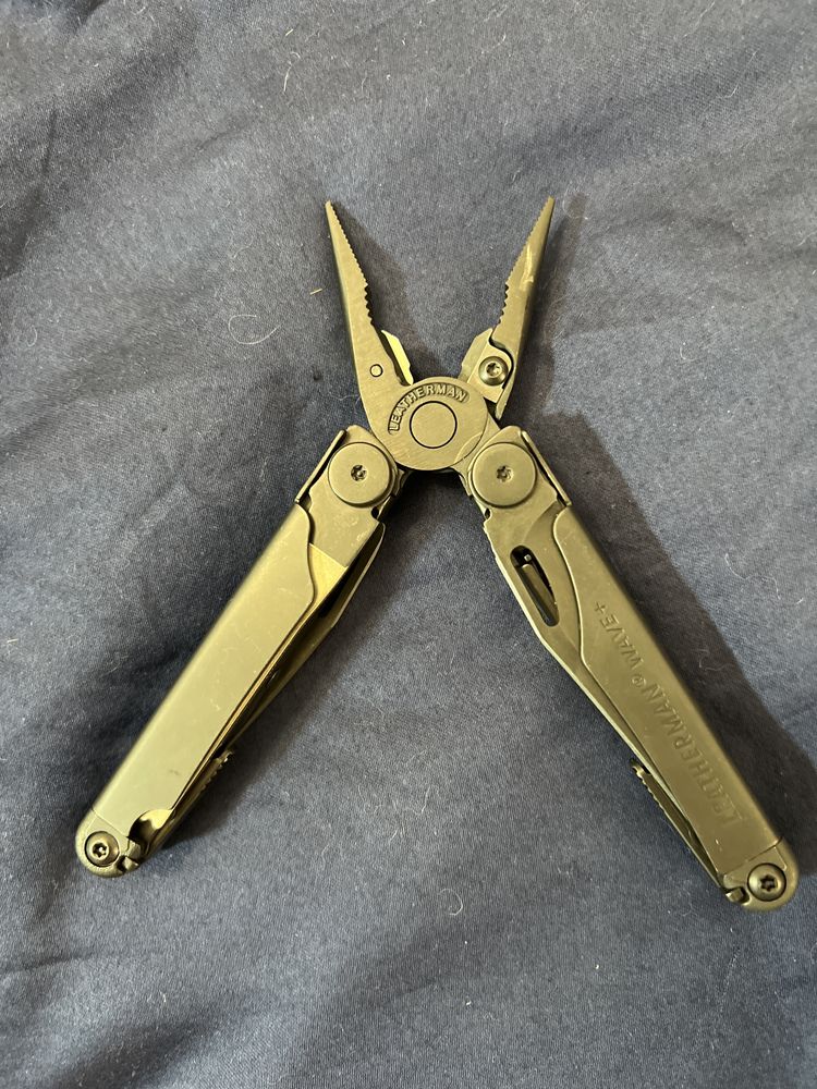 Продам Мультитул LEATHERMAN WAVE+