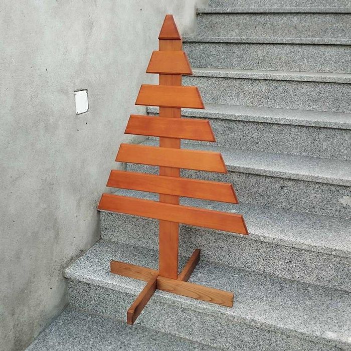 Árvore De Natal Em Madeira