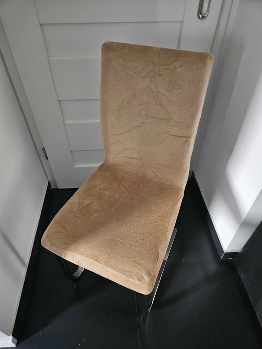 Pokrowce na krzesła miękkie welurowe beżowe 4 sztuki komplet