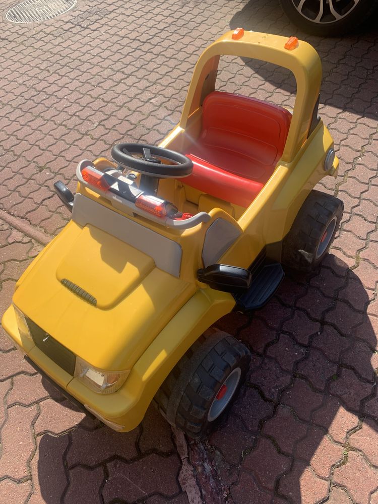 Peg Perego Adventure Trophy jeep elektryczny