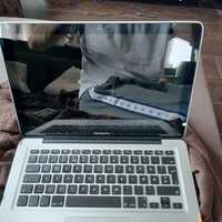MacBook Apple laptop
