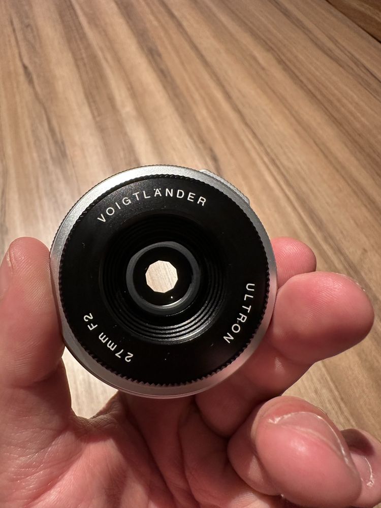 Voitgländer Ultron 27 mm f2 Fuji X Mount