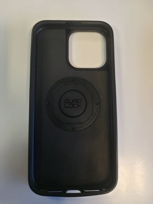 Capa QuadLock iPhone 15 Pro Max