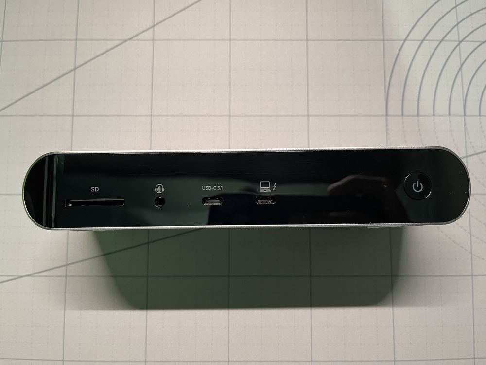 Док-станція Belkin Thunderbolt 4 Triple Display Dock