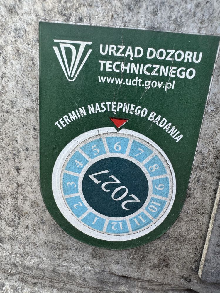 Skrzynia ladunkowa z winda