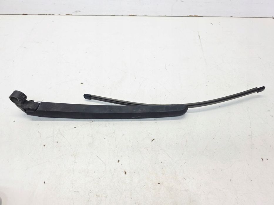 RAMIĘ WYCIERACZKI TYŁ AUDI A6 C7 AVANT KOMBI 4G9955407