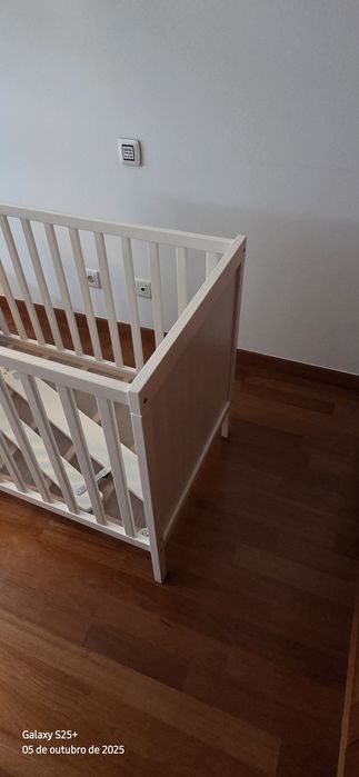Cama de bebé ikea