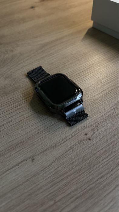 Продам Apple Watch S5 44mm space gray