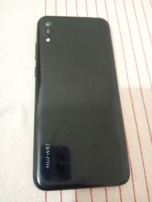 Telemóvel Huawei Y6 2019