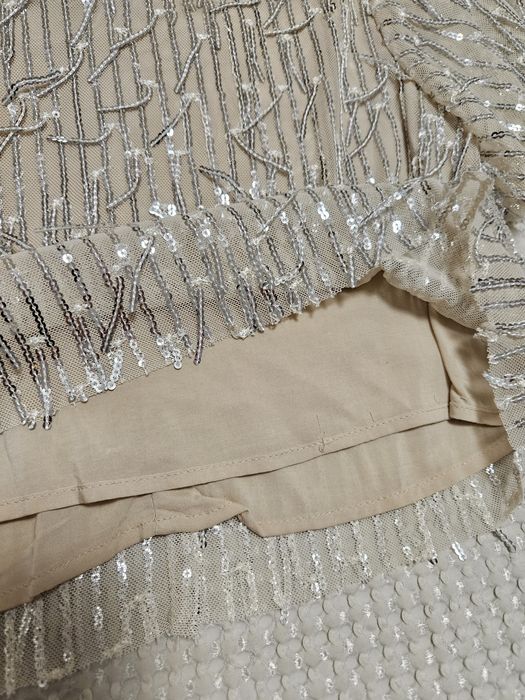 Blusa da menina com lantejoulas