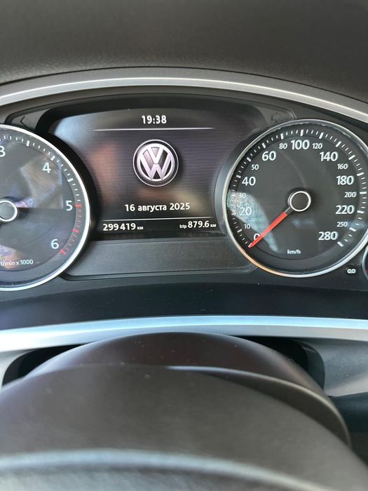 Volkswagen Touareg