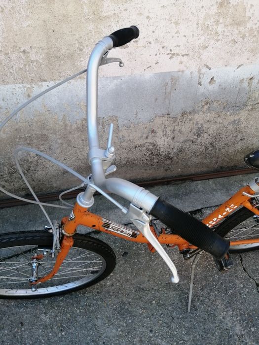 Bicicleta antiga / Alugo