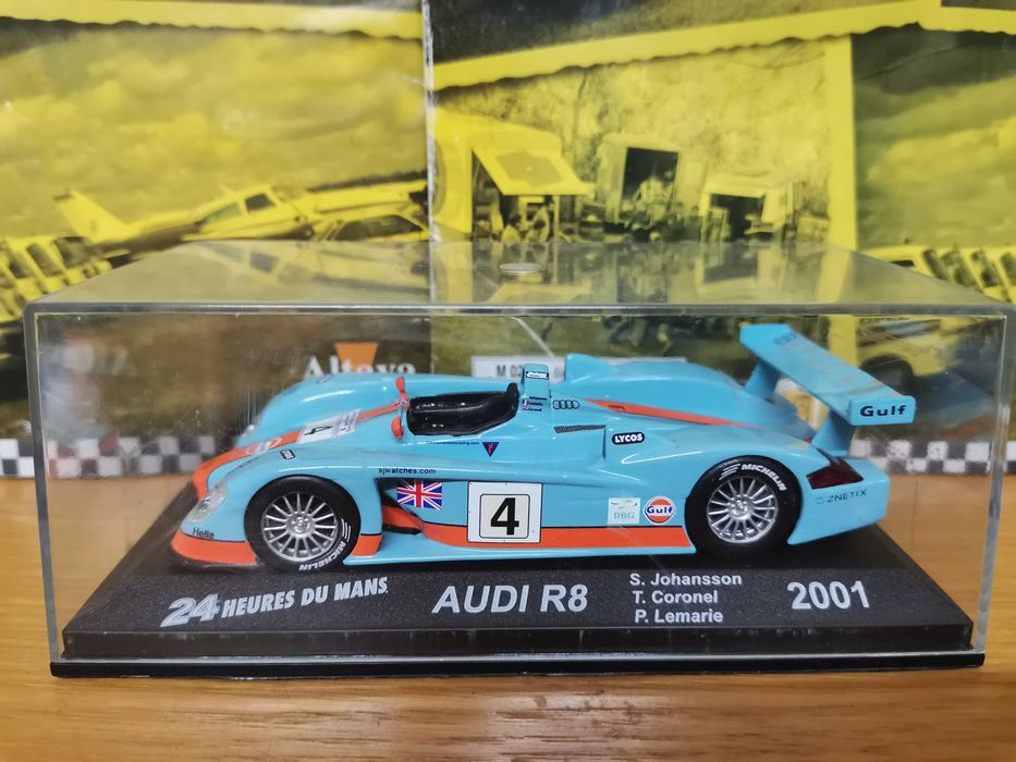 Audi R8 - 24 heurs du Man's - Escala 1:43