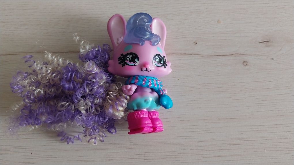 Figurka Mattel Cloudees 
Seria: CloudCloudees