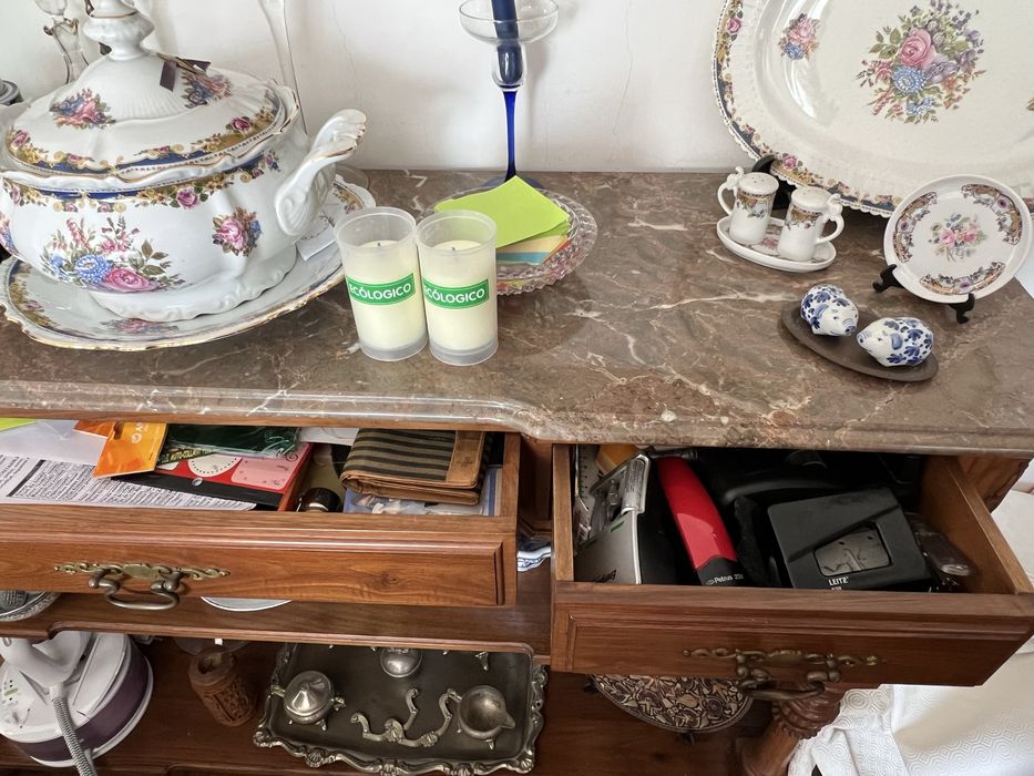 ULTIMO FIM-SEMANA - Consola de entrada madeira e pedra