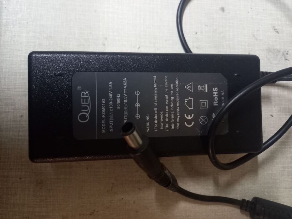 Zasilacz Quer 14,5v 4,62a sprawny
