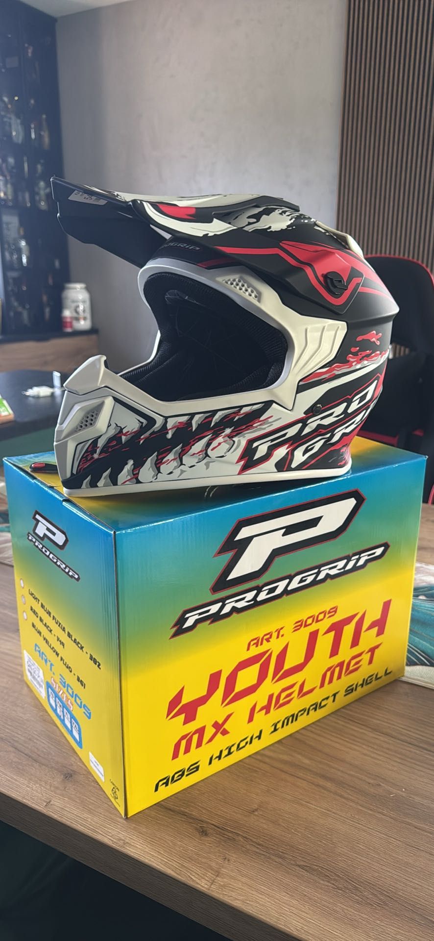 Sprzedam nowy kask motocyklowy