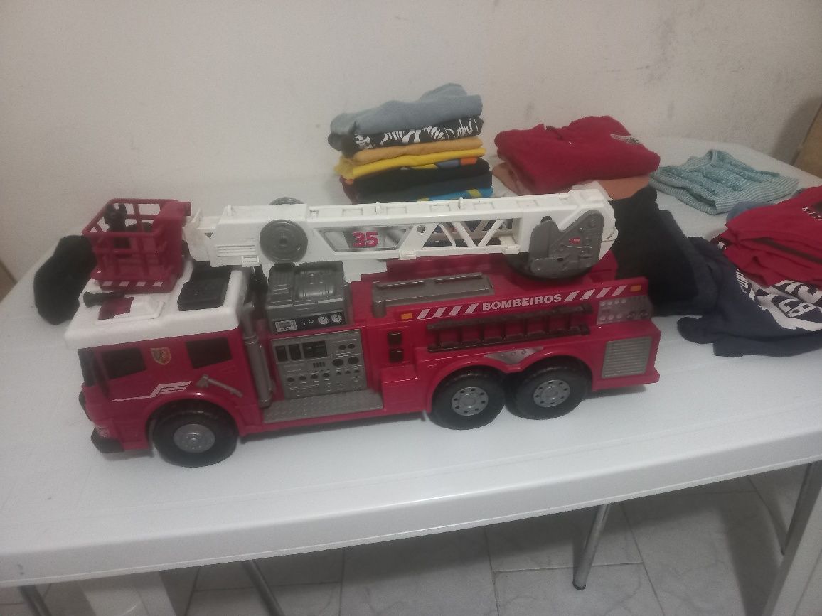 Auto tanque dos bombeiros