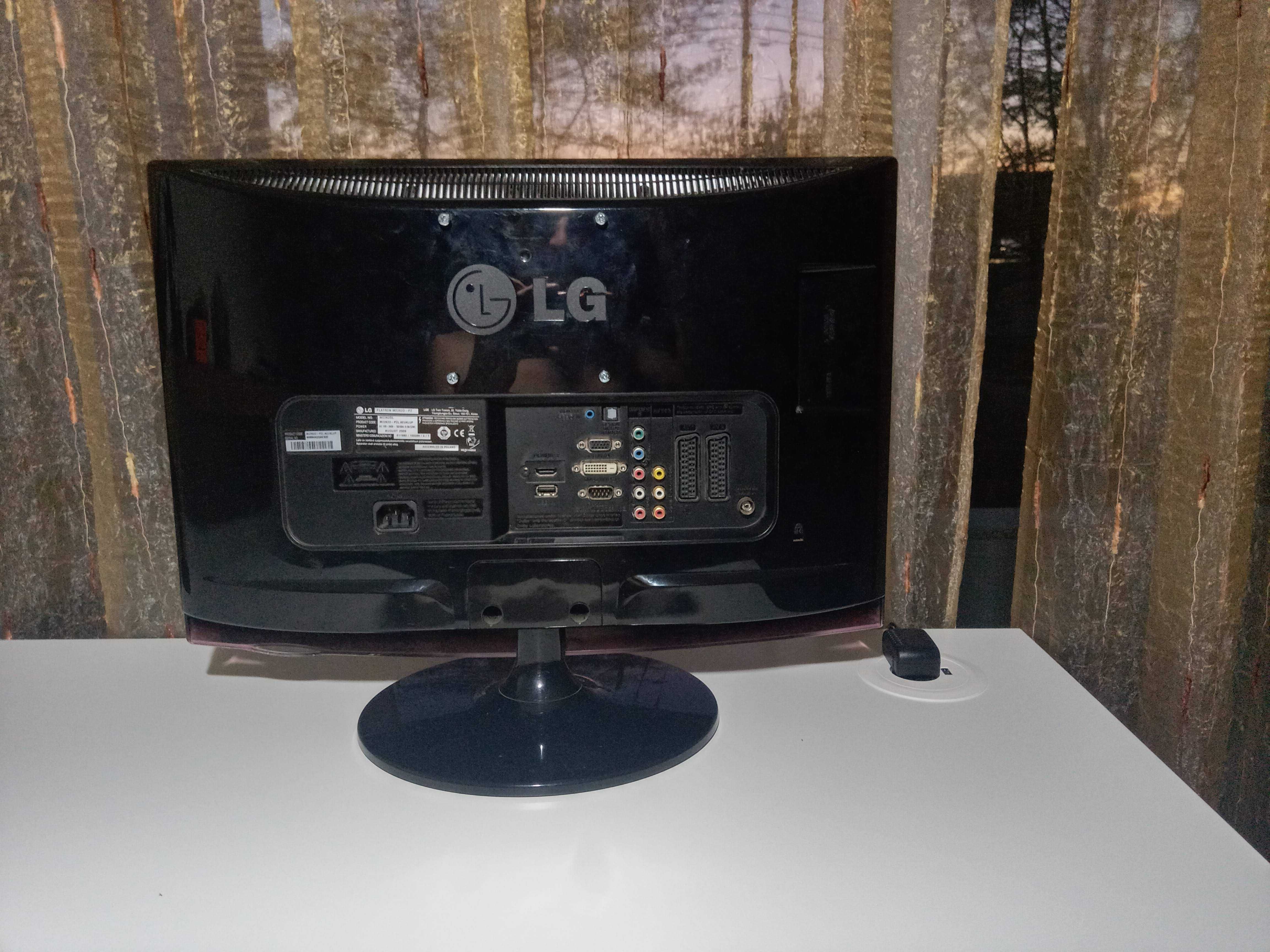 Televisão 23'' Full HD LCD