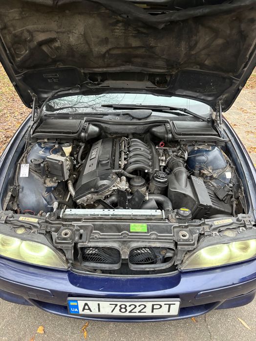 Продам BMW e39 2.5 бензин