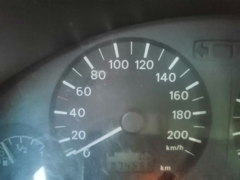 Мицубиси спейс стар 2002