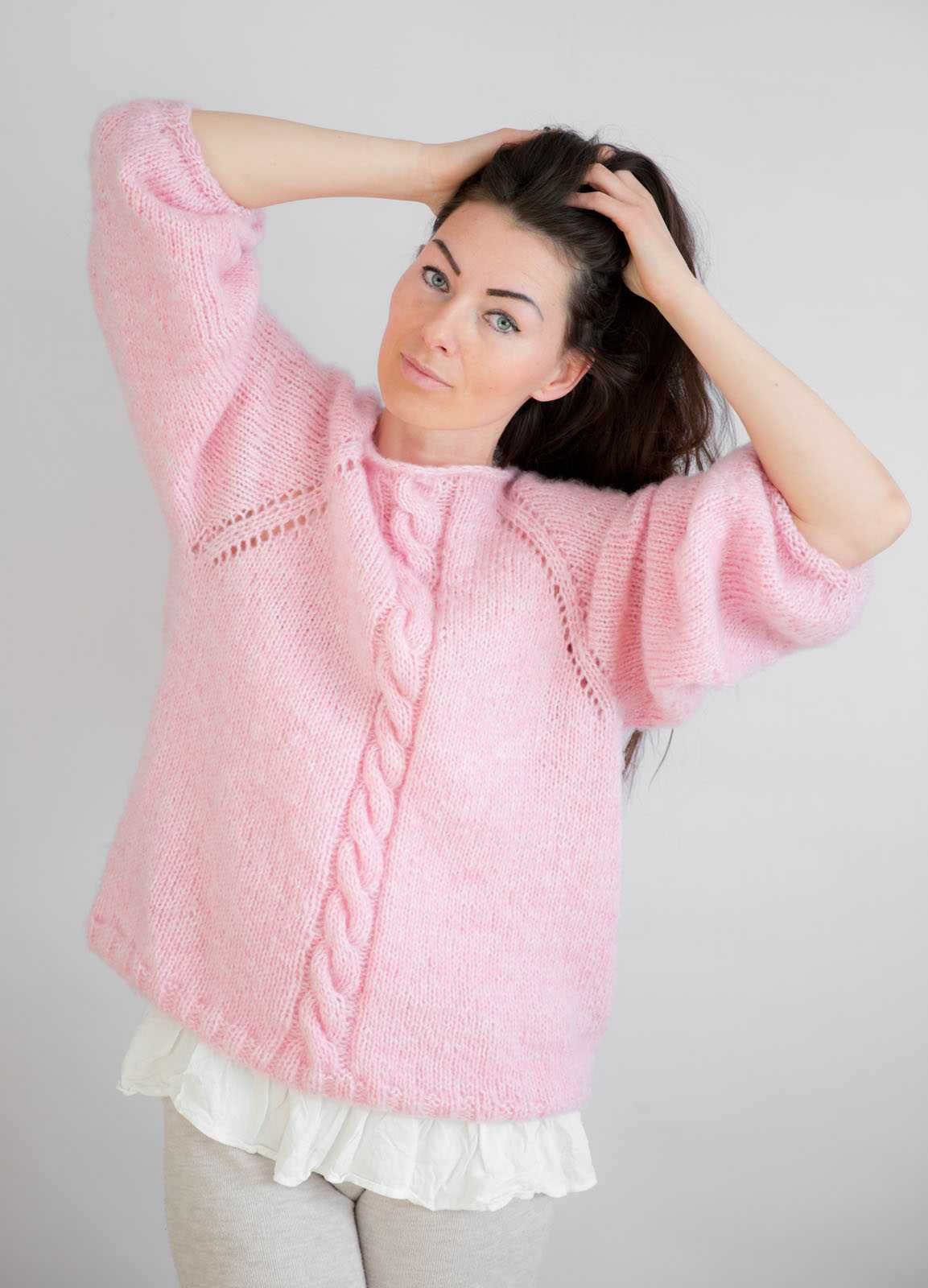 Sweter ręcznie robiony na drutach. Oversize