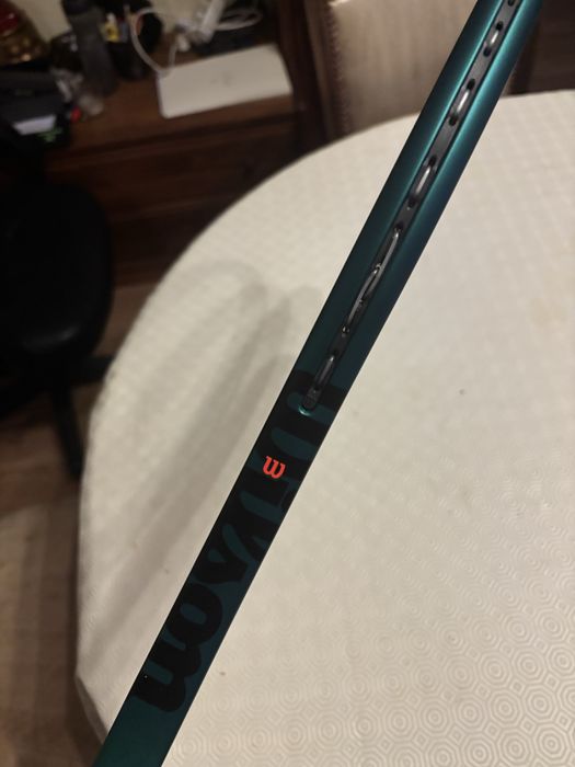 Raquete de Ténis WILSON BLADE 101L V9.0