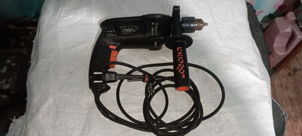 Дрель ударная Днипро М HD 120