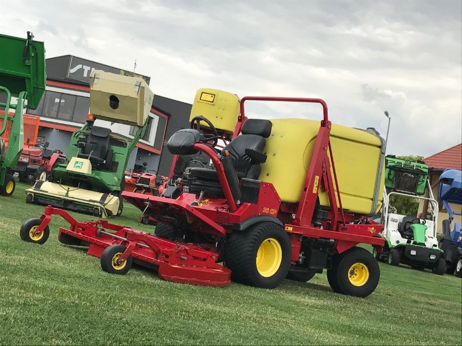 Traktorek kosiarka Gianni Ferrari T4 Turbo 4 moc 36KM diesel 4x4 kosz