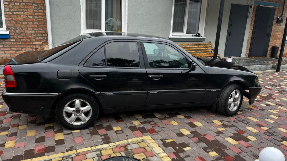 Продам  або Обмін Мерс на ходу