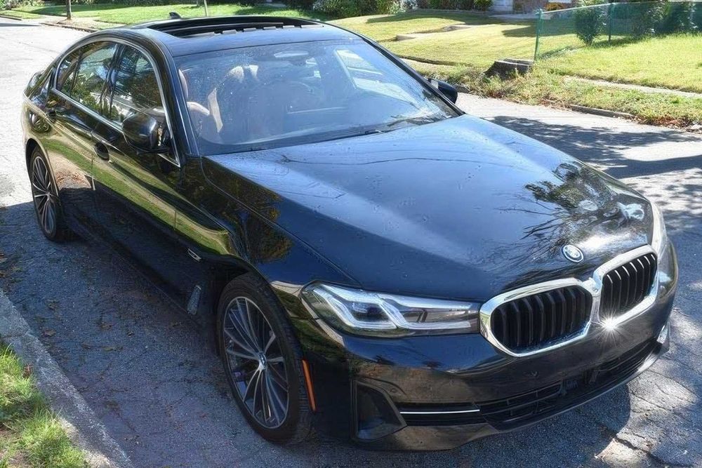 BMW 5 Series 530e Hybrid Plug-in      2023